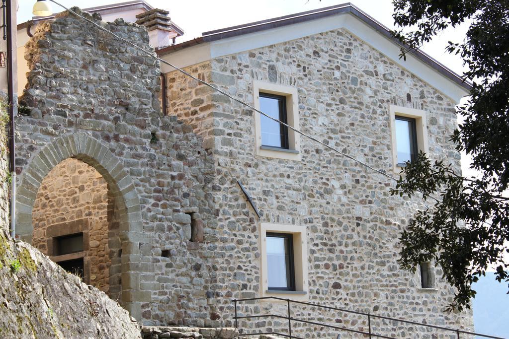 Al Castello Da Annamaria Affittacamere Beverino Esterno foto
