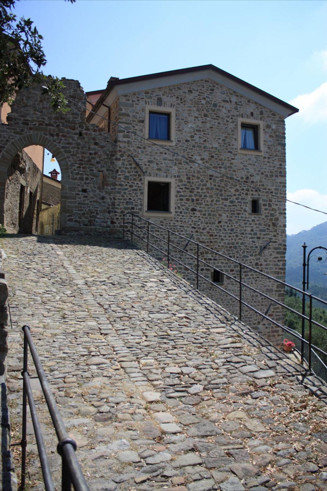 Al Castello Da Annamaria Affittacamere Beverino Esterno foto